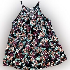 24/7 Maurice’s floral tank